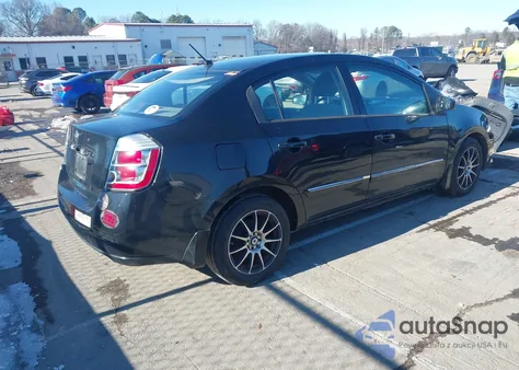 2010 Nissan Sentra 2.0S z USA, uszkodzony, nr VIN 3N1AB6AP8AL658086